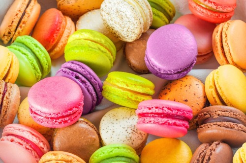 cravingsatmidnight:Macarons