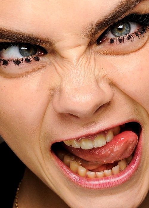 worlddelevingne:  cara blog