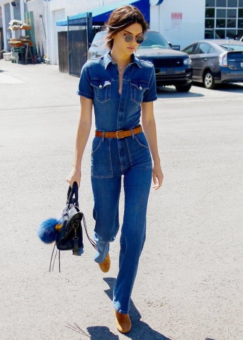 fashion-clue:  vogue-manila:  Kendall Jenner  www.fashionclue.net | Fashion Tumblr, Street Wear &