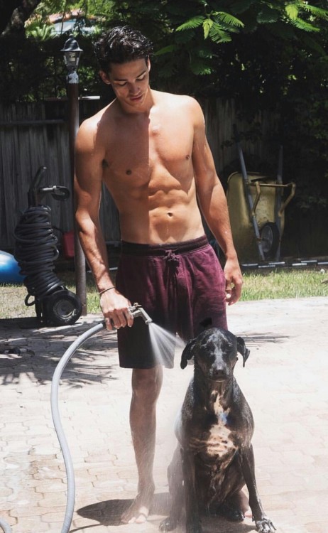 boytrappedinthcloset:  Jessey Stevens