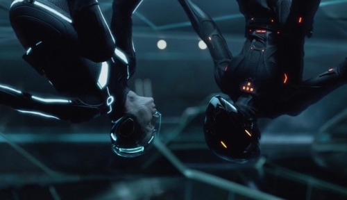 scenesandscreens:TRON: Legacy (2010) Director - Joseph Kosinski, Cinematography - Claudio Miranda &l