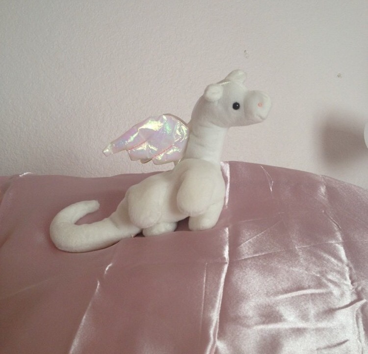 lilkittenbrat:  The most aesthetically pleasing beanie baby in all the land. 
