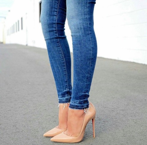 incredibleheels: What more can you need than a pair of good skinny jeans and a pair of great heels?