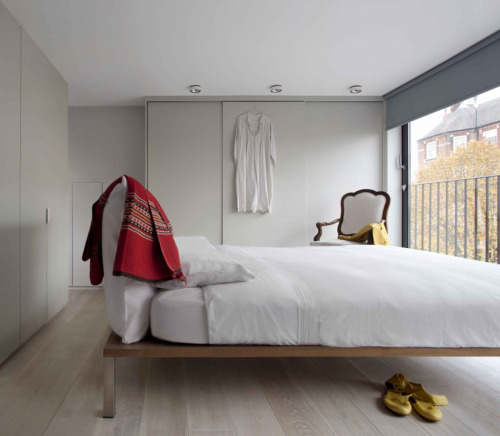 {Minimal and unfussy, but feels approachable and a little quirky. A little unsure about the height o