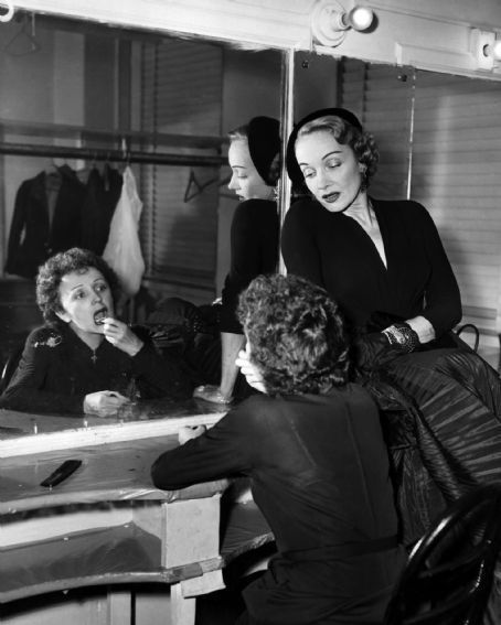 vintagechampagnefever:  Great European tragediennes Edith Piaf and Marlene Dietrich