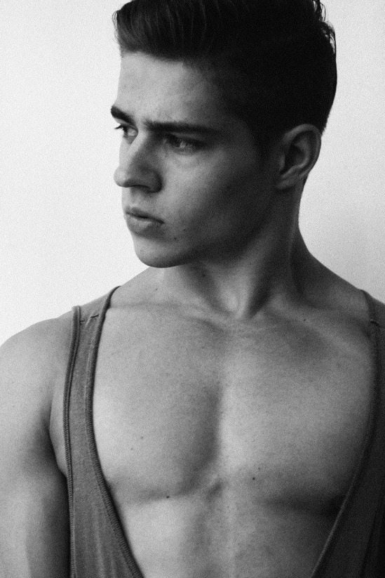 strangeforeignbeauty:  Jeroen Kerkhof | Photographed by Barry Marré