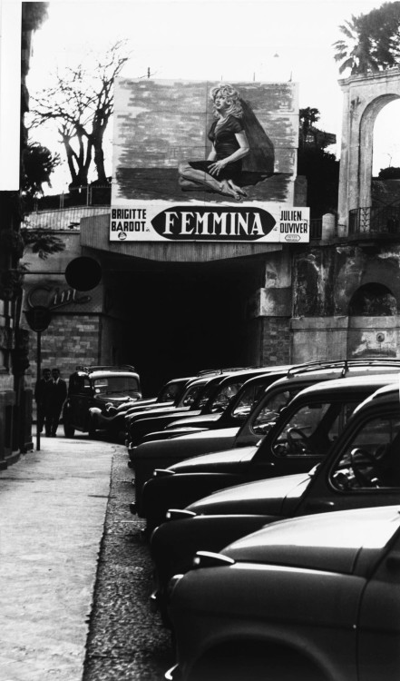 Advertisement (Naples, Italy, 1956)by Pietro Donzelli© Renate Siebenhaar - Estate Pietro Donzelli, F