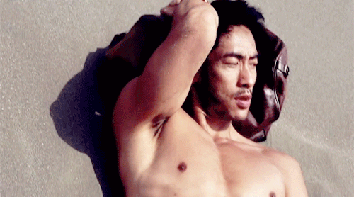 theterrorizers:   Taiwanese Actor Johnny Lu (路斯明) for Men’s Body Magazine   (via TumbleOn)