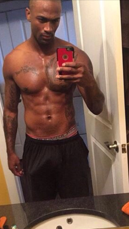 therealhoodfreak:  #KeithCarlos is a freak #ANTMWinner
