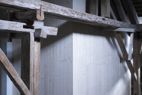 Schneider Türtscher - On Berg II, extension of an existing Barn, Mauren 2020. Photos © the arch