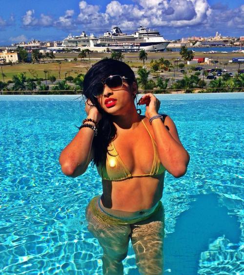 ilovewomenido:  2/12 Real Fans Click Here - http://bit.ly/11RsZII  Shop 21 Shades