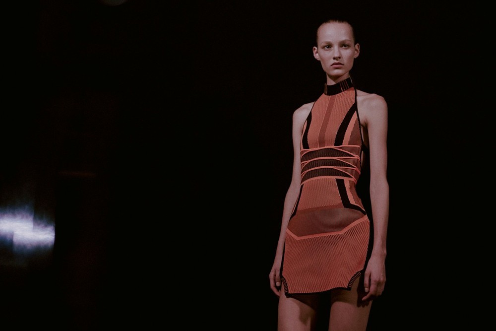 blue1358260:    Backstage at Alexander Wang SS15  