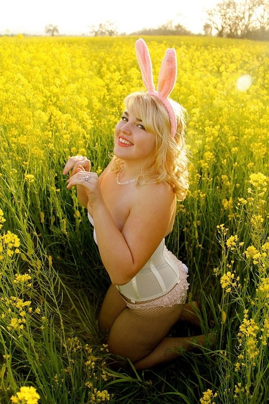 alternative-pinup:  Alternative Pinup girl