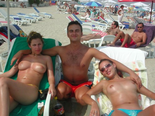 dowluck61:  My Favorite Naturist http://dowluck61.tumblr.com/ Only my pics. http://dowluck36.tumblr.com/