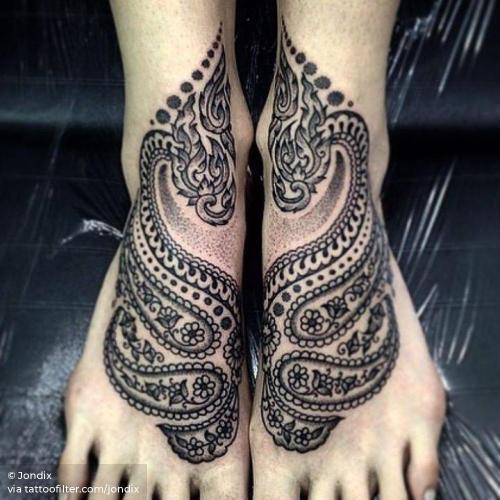 By Jondix, done in London. http://ttoo.co/p/36056 blackwork;facebook;foot;henna;individual matching;jondix;matching;medium size;twitter