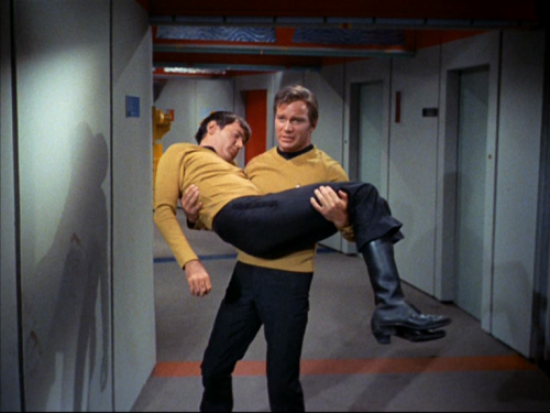 prince-atom: oddlyalli: captaincrusher: James Tiberius Kirk carrying around grown men like they weig