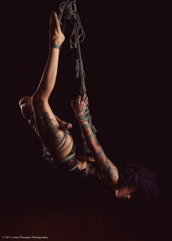jesseflanagan:  With Vixen Grimm in MyNawashi rope Rigging/photo by Jesse Flanagan (self) 