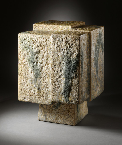 Green Lichen Cube, Earthenware sculpture by Otto Natzler, 1982LACMA - © Otto Natzler