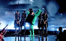 Rihanna ∞