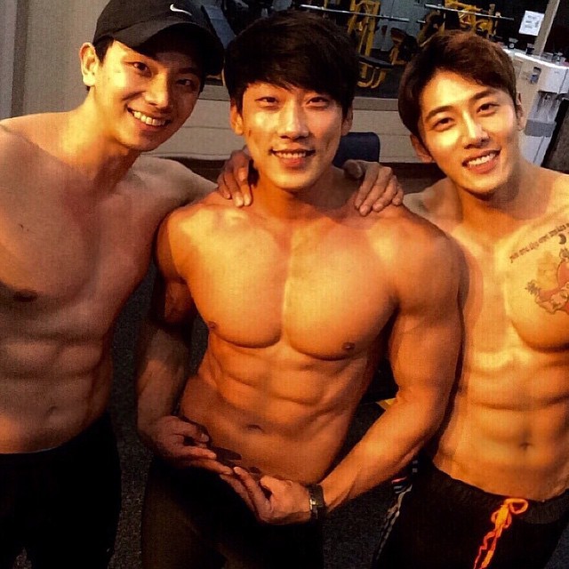 A bunch of hot Asian guys