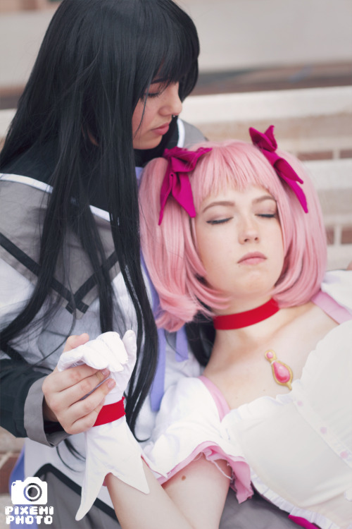 an exploration in my editing style for cosplay photos! the left is the original edit, i loved the na