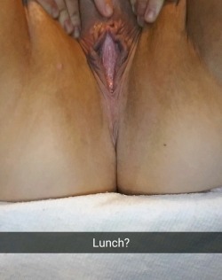 sandyxrated:  Snapchat play time before heading