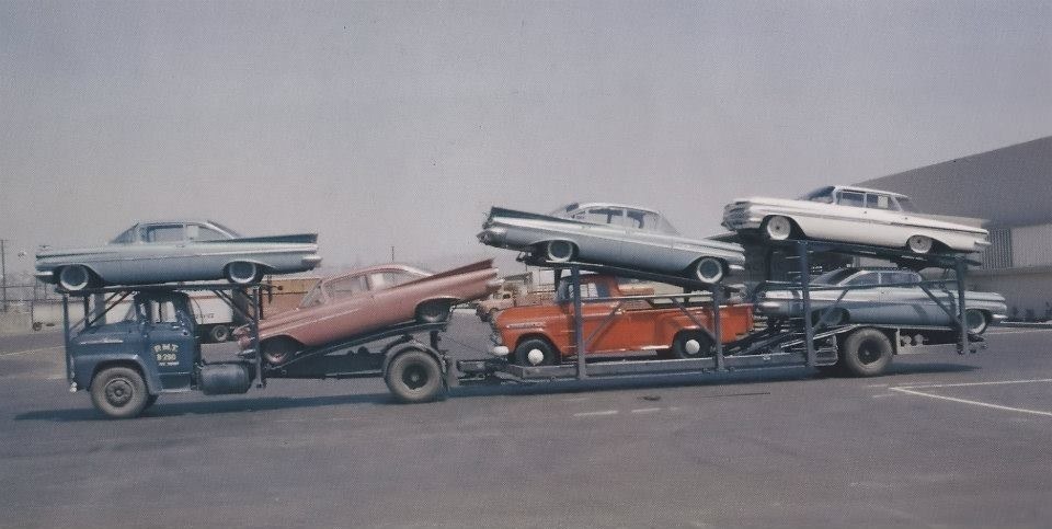 hotrodzandpinups:  Fins 