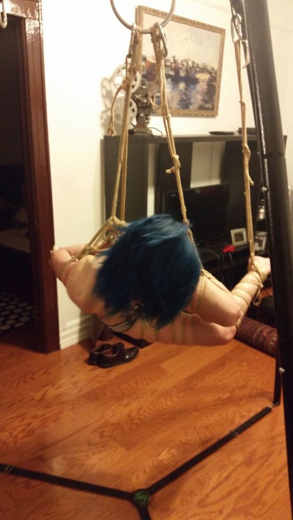 Porn photo kattastrophic-fae:Crotch rope is terrible