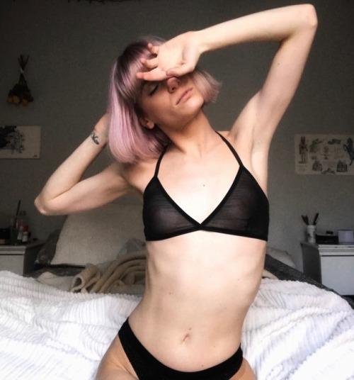 blondetrash:  lil one