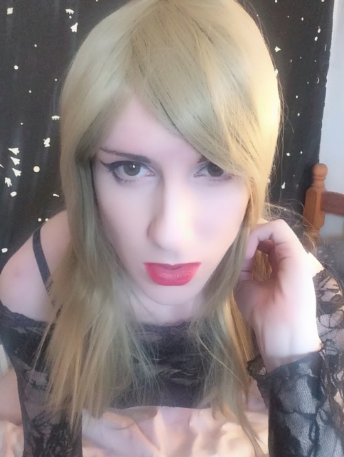 mousie74: Pretty sure i’ve never been blonde before. - Manyvids - AW - Chaturbate - 