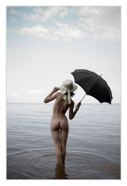 wolfdancer:  Horizon by oleg uranov