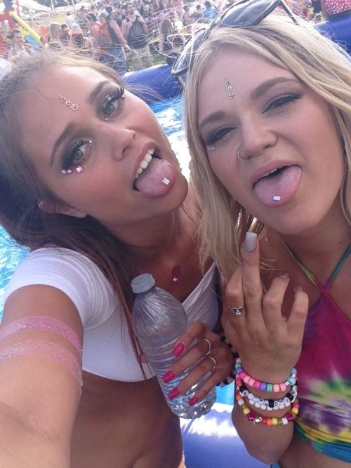 blackdoutbarbie:Diso w babe-land