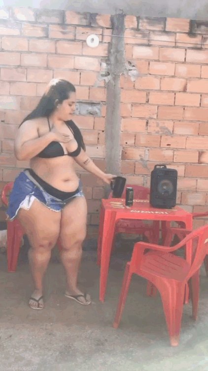 bodybag1:nonetheless-blog:Bet she hear that all the time, ass an body, what&rsquo;s