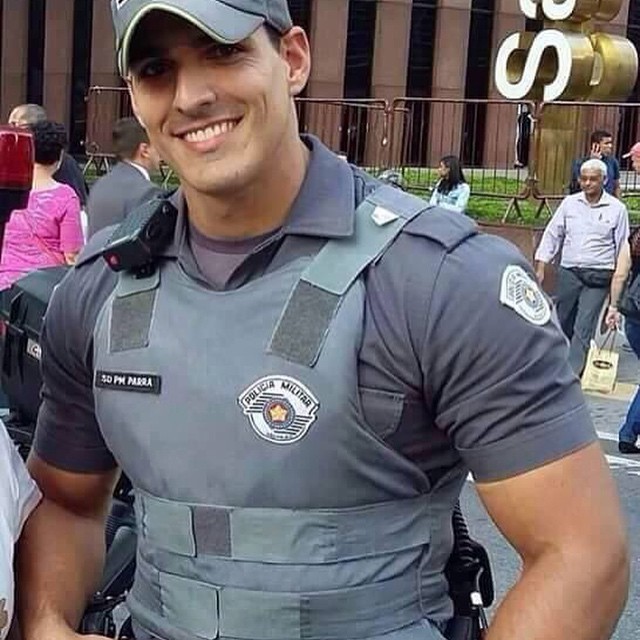 HOT BRAZILIAN COP!KSU-Frat Guy: Over 72,000 followers and 50,000 posts.Follow me