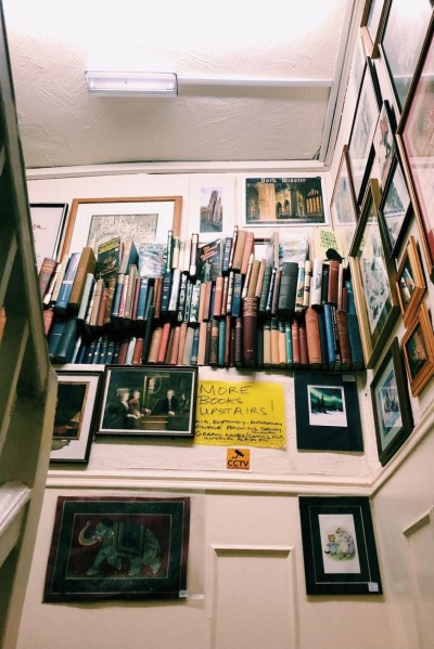 enchantedengland:   With independent, chain, antique, charity, and secondhand bookshops
