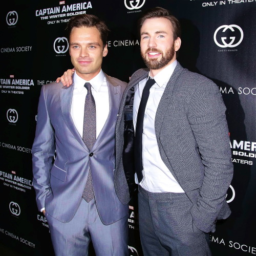 stevetopsbuckysbottom:I like how Chris is so dissatisfied with only having touched Seb’s left boob h
