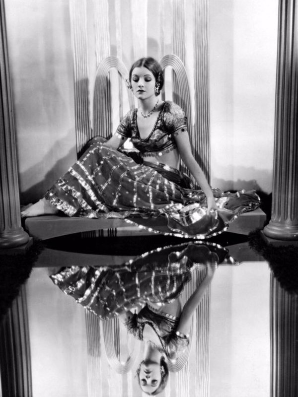 hedgerowbandit:  Myrna Loy