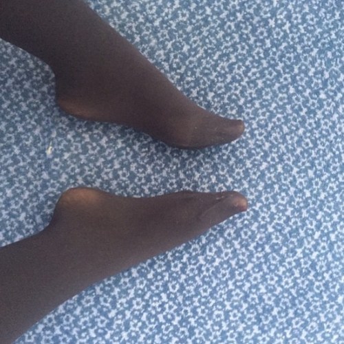 And home &hellip;. #opaques #feet #achingfeet #tights #nylons #opaques #pantyhose #pantyho