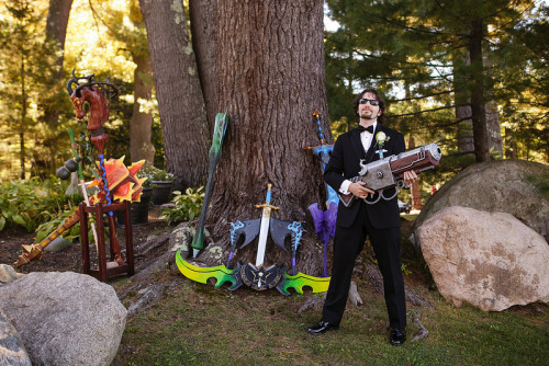 huffingtonpost:  This World Of Warcraft wedding is what geek dreams are made of. 