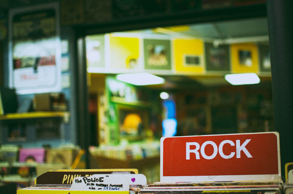 izzycommers:  record store adventures in Minneapolis pt. 2 