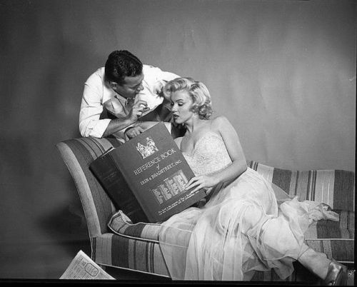 miss-vanilla:    Marilyn Monroe photographed by John Florea, 1953.
