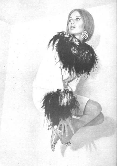 Vogue August 1965 Francoise Rubartelli Photo by Franco Rubartelli