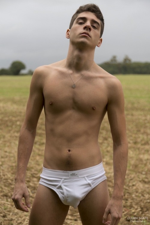 manniberlin: gayprof:  nice  Very nice 
