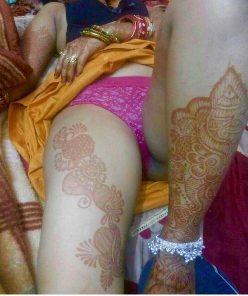 Porn mrugen84:  Indian girls with mehndi  photos