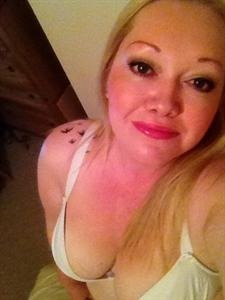 ukgirlsexposed:  31 year old slut from Sheffield.