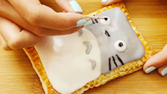 preludetowind:How to Make Totoro Poptarts [ x ]