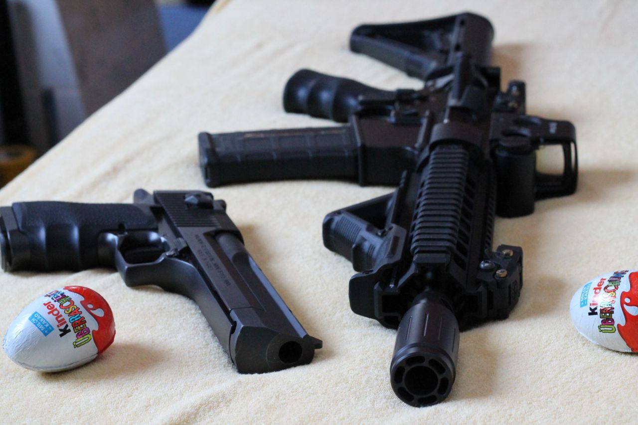 cerebralzero:  bulletbakas:  Isn’t it crazy how propaganda is frequently untrue?