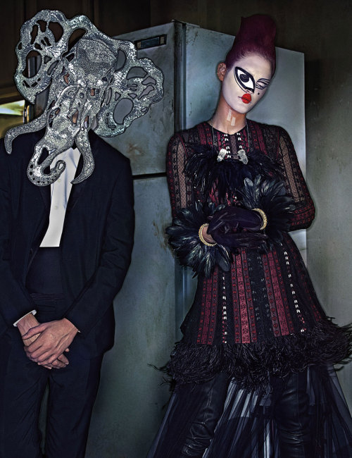 f-l-e-u-r-d-e-l-y-s: ‘Intergalactic  inspiration’  by Steven Klein  style