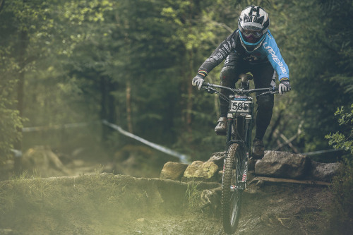 womenscycling: “Ragot taking the win for the women here in Fort William on her robot bike. Th