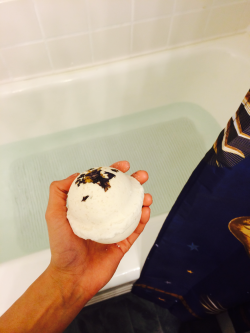 nvbianprincess:  Spoiling myself 💕🛁